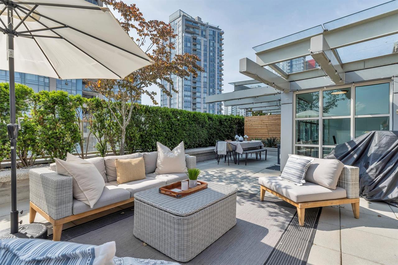 #703 - 546 Beatty Street